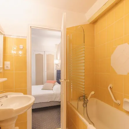 Hotel Du Passeur - & Restaurant - Climatisation Et Piscine Chauffee 3*