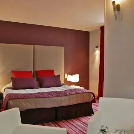 Hotel Du Passeur - & Restaurant - Climatisation Et Piscine Chauffee