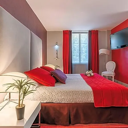 Du Passeur - & Restaurant - Climatisation Et Piscine Chauffee 3*