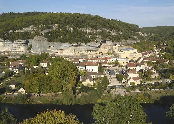 Du Passeur - & Restaurant - Climatisation Et Piscine Chauffee 3*