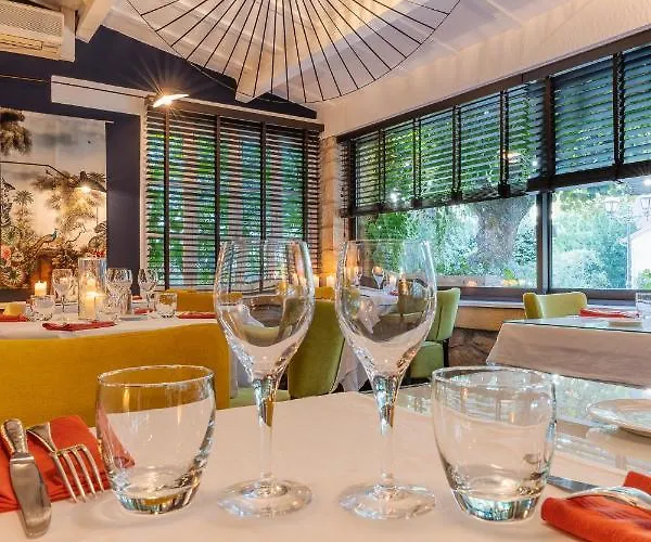 Du Passeur - & Restaurant - Climatisation Et Piscine Chauffee