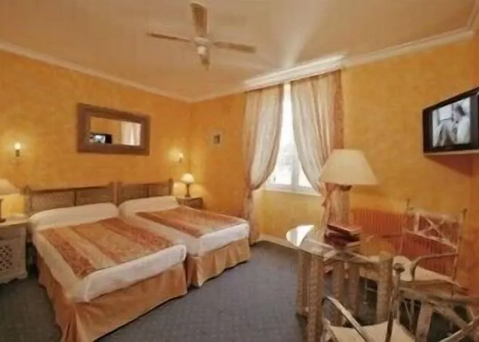 فندق Du Passeur - & Restaurant - Climatisation Et Piscine Chauffee 3*